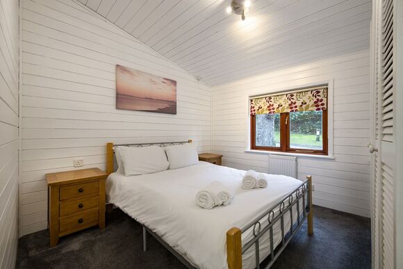 Superior 3, Slps 6, parking, decking P, Superior 3 Lodge with parking & decking - White Cross Bay, Lake Windermere