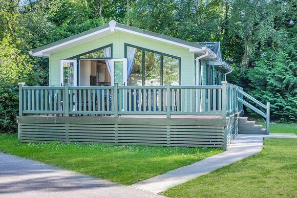 Superior Lodge with ensuite & decking, Superior Lodge with ensuite & decking P - White Cross Bay, Lake Windermere