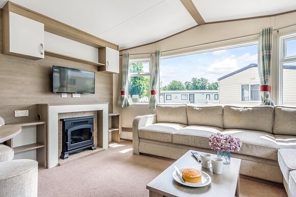 Gold 2 Bedroom Caravan, Sleeps 6 - Weeley Bridge, Clacton-on-Sea