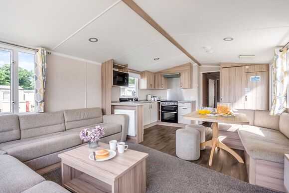 Gold 3 Bedroom Caravan, Sleeps 8 - Weeley Bridge, Clacton-on-Sea
