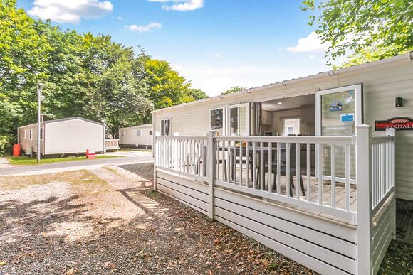 Gold Premium Caravan with ensuite & lake view - Weeley Bridge, Clacton-on-Sea