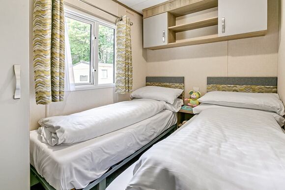 Gold Premium Caravan with ensuite & lake view - Weeley Bridge, Clacton-on-Sea