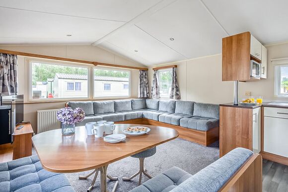 Silver 2 Bedroom Caravan, Sleeps 6 - Weeley Bridge, Clacton-on-Sea