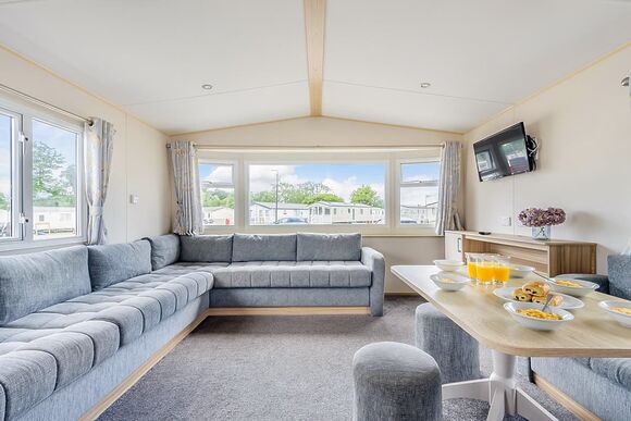 Silver Caravan with decking - Weeley Bridge, Clacton-on-Sea
