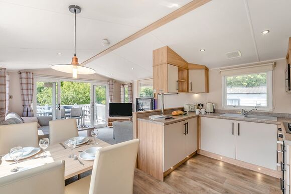 Silver Premium Caravan with decking - Weeley Bridge, Clacton-on-Sea