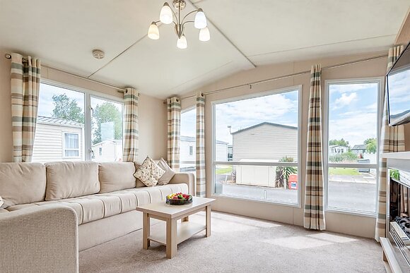 Gold 2 Bedroom Caravan, Sleeps 6. With decking and lake view. - Weeley Bridge, Clacton-on-Sea