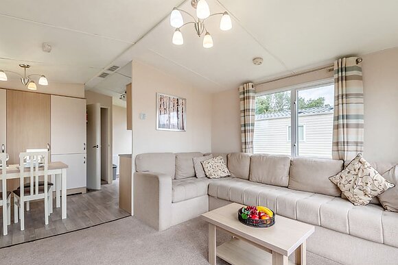 Gold 2 Bedroom Caravan, Sleeps 6. With decking and lake view. - Weeley Bridge, Clacton-on-Sea