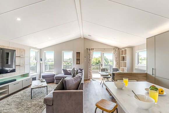 Prestige 3 Lodge slp 6 ensuite, decking, lake view - Weeley Bridge, Clacton-on-Sea