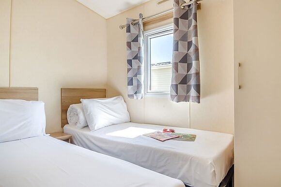 Gold 2 Caravan slps 6 parking and decking P - Breydon Water, Burgh Castle, Nr Gt Yarmouth