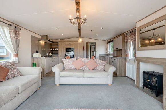 Gold Premium Caravan, parking, ensuite & decking 6, Gold Premium Caravan parking ensuite & decking 6 P - Breydon Water, Burgh Castle, Nr Gt Yarmouth