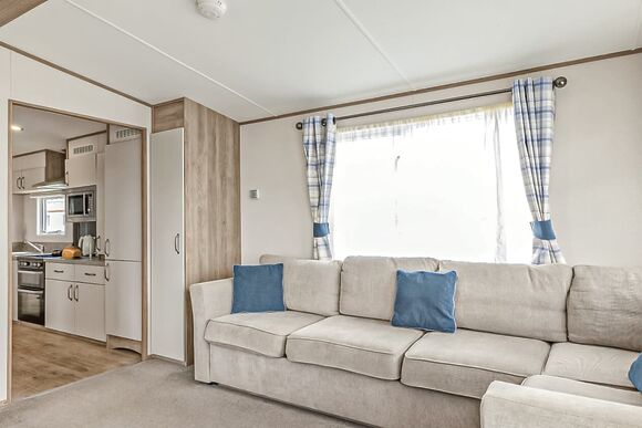 Gold Accessible with parking - Breydon Water, Burgh Castle, Nr Gt Yarmouth