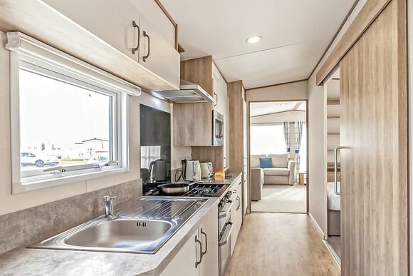 Gold Accessible with parking P, Gold Accessible with parking - Breydon Water, Burgh Castle, Nr Gt Yarmouth