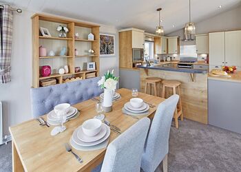 Autograph Lodge 2 Bed with Hot Tub - Percy Wood Country Park, Morpeth