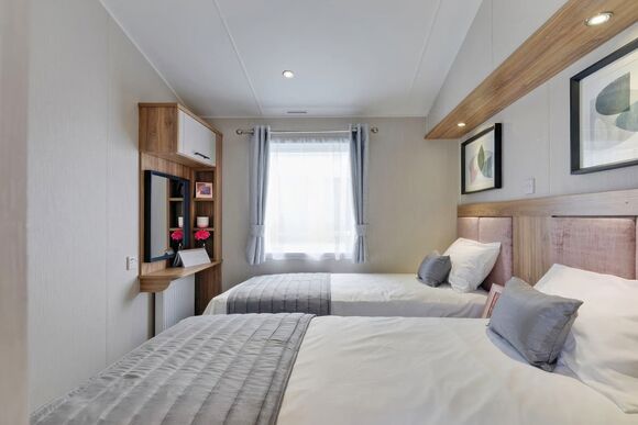 Autograph Junior Lodge 3 Bed with Hot Tub Pet - Percy Wood Country Park, Morpeth