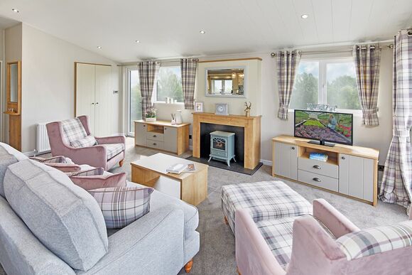 Autograph Lodge 2 Bed with Hot Tub - Percy Wood Country Park, Morpeth