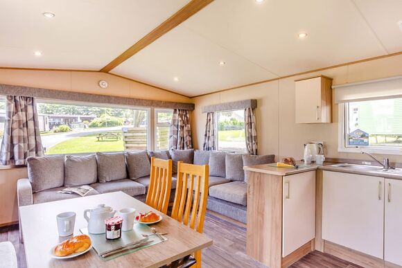 Bronze 2 Bedroom Caravan, Sleeps 6 - Whitley Bay, Whitley Bay, Tyne and Wear
