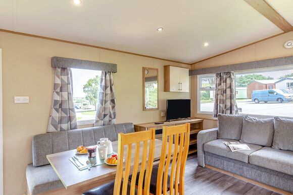 Bronze 2 Bedroom Caravan, Sleeps 6 - Whitley Bay, Whitley Bay, Tyne and Wear