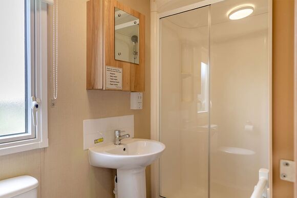 Bronze 2 Bedroom Caravan, Sleeps 6 - Whitley Bay, Whitley Bay, Tyne and Wear