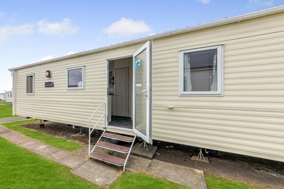 Bronze 3 Bedroom Caravan, Sleeps 6 - Whitley Bay, Whitley Bay, Tyne and Wear