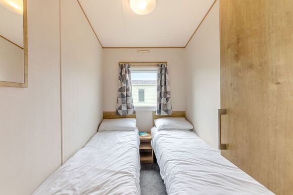 Bronze 3 Bedroom Caravan, Sleeps 6 - Whitley Bay, Whitley Bay, Tyne and Wear