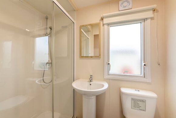 Gold 2 Bedroom Caravan, Sleeps 6 - Whitley Bay, Whitley Bay, Tyne and Wear
