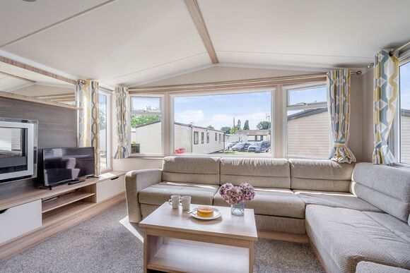 Gold Caravan with decking - Whitley Bay, Whitley Bay, Tyne and Wear