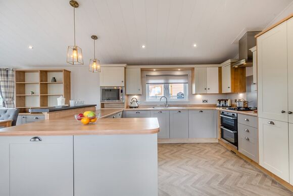 Deluxe Lodge with parking & decking 4 - Whitley Bay, Whitley Bay, Tyne and Wear