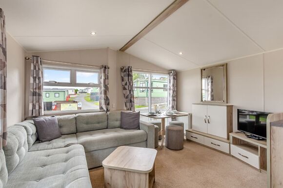 Bronze Caravan with parking 6 P, Bronze Caravan with parking 6 - Withernsea Sands, Withernsea, Humberside