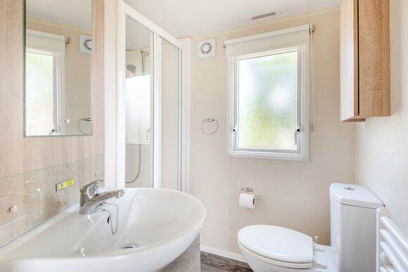 Bronze 3 Bedroom Caravan, Sleeps 8 - Withernsea Sands, Withernsea, Humberside