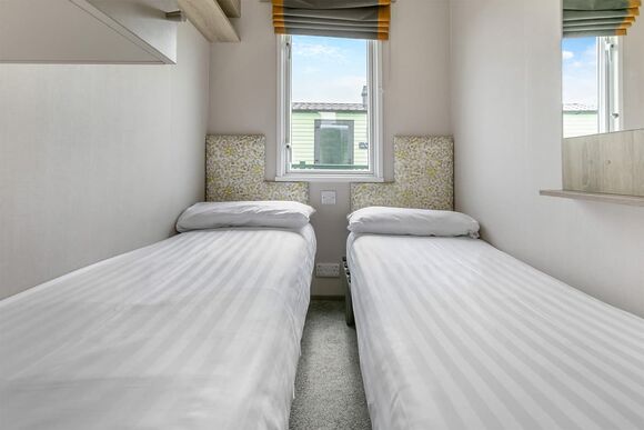 Gold Caravan with parking 8 - Withernsea Sands, Withernsea, Humberside