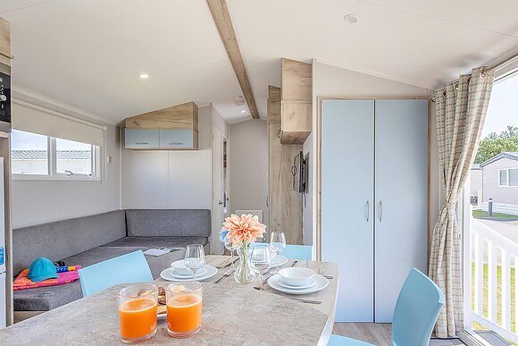 Gold Caravan with parking, Gold 3 Caravan slps 8 parking, decking P, Gold 3 Caravan slps 8 parking, decking - Withernsea Sands, Withernsea, Humberside
