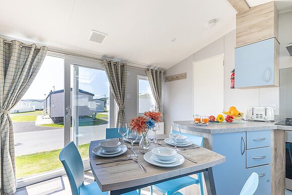 Gold Caravan with parking, Gold 3 Caravan slps 8 parking, decking P, Gold 3 Caravan slps 8 parking, decking - Withernsea Sands, Withernsea, Humberside