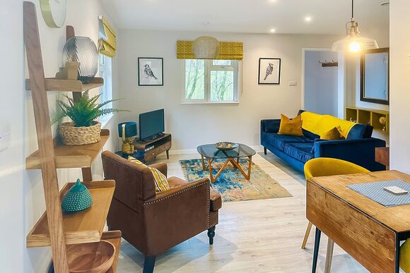 Ascot Lodge - Pant Wilkin Lodges and Equestrian Centre, Cowbridge