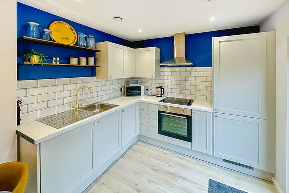 Ascot Lodge - Pant Wilkin Lodges and Equestrian Centre, Cowbridge