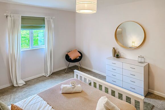 Ascot Lodge - Pant Wilkin Lodges and Equestrian Centre, Cowbridge