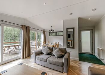 Dove Lodge - Quarry Walk Lodges, Freehay, Cheadle