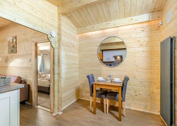 Robin Log Cabin - Quarry Walk Lodges, Freehay, Cheadle