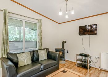 Fox Lodge 4 (Pet) - Quarry Walk Lodges, Freehay, Cheadle