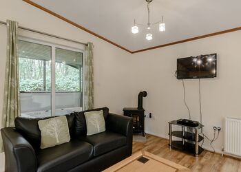 Fox Lodge 4 (Pet) - Quarry Walk Lodges, Freehay, Cheadle