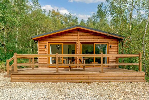 Dove Lodge - Quarry Walk Lodges, Freehay, Cheadle