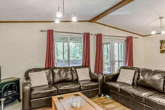 Fox Lodge 6 (Pet) - Quarry Walk Lodges, Freehay, Cheadle