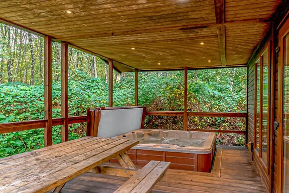 Fox Lodge 4 - Quarry Walk Lodges, Freehay, Cheadle