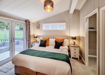 Spa Oasis - Raywell Hall Country Lodges, Raywell, Beverley