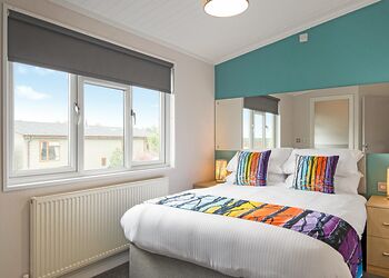 Sunrise Spa - Raywell Hall Country Lodges, Raywell, Beverley