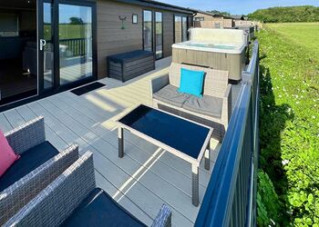 Spa Evoque - Raywell Hall Country Lodges, Raywell, Beverley