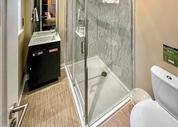 Spa Serenity - Raywell Hall Country Lodges, Raywell, Beverley