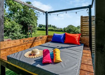 Dreamwood Spa - Raywell Hall Country Lodges, Raywell, Beverley