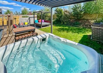 Spa Driftaway - Raywell Hall Country Lodges, Raywell, Beverley