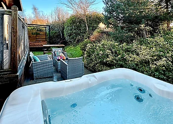 Spa Enchant - Raywell Hall Country Lodges, Raywell, Beverley