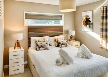 Spa Amour - Raywell Hall Country Lodges, Raywell, Beverley